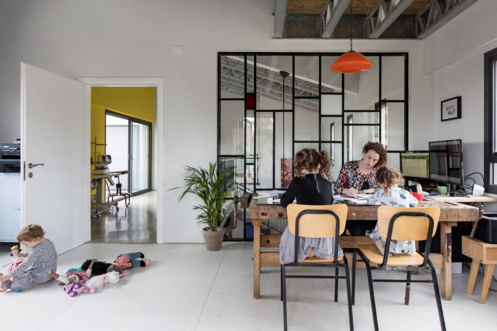 המשרד הביתי