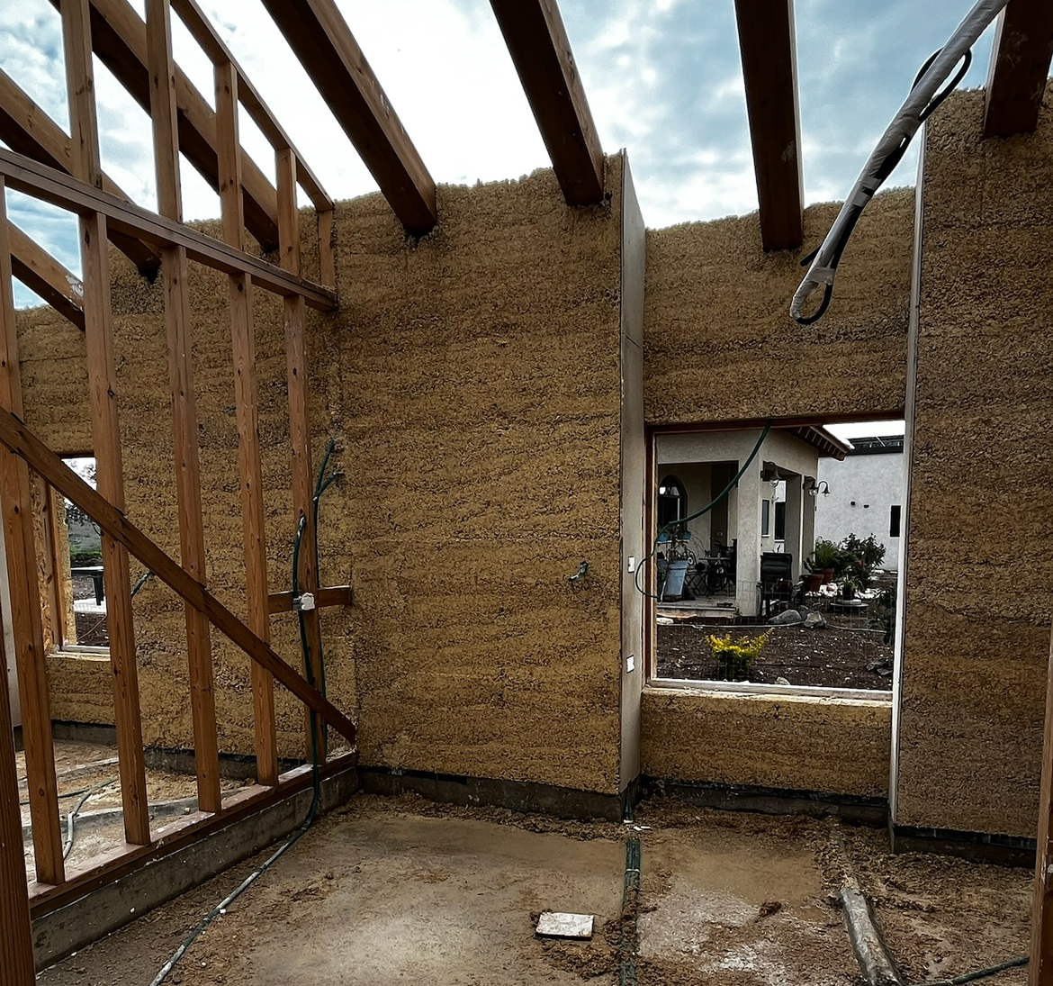 בניה שלד עץ יצוקות המפ